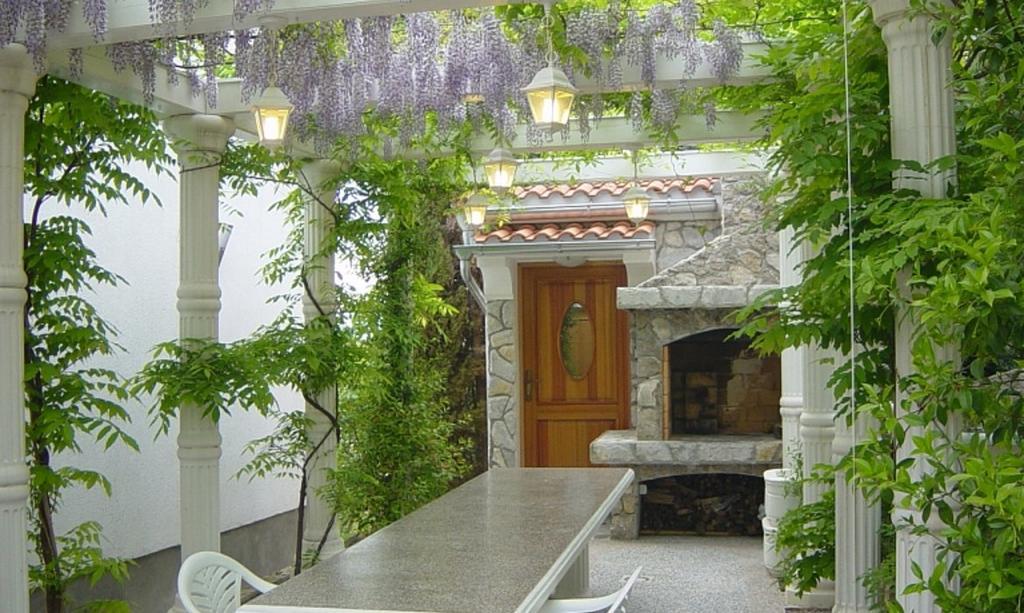 Apartments Markas Малинска Экстерьер фото