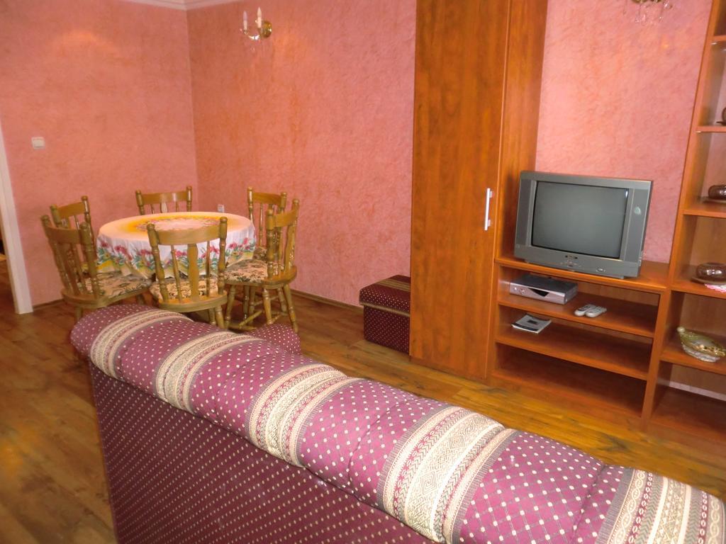 Apartments Markas Малинска Экстерьер фото